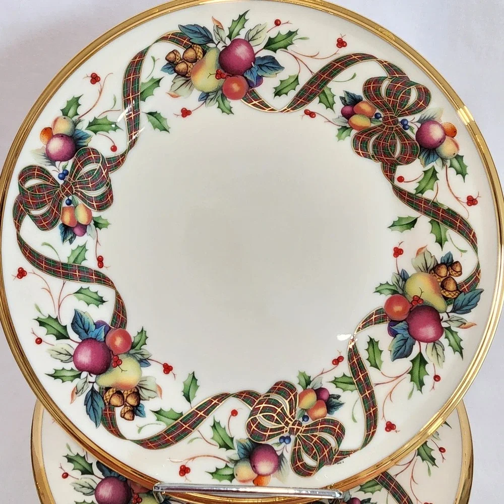 Set of 4 Lenox Holiday Tartan 8 1/4